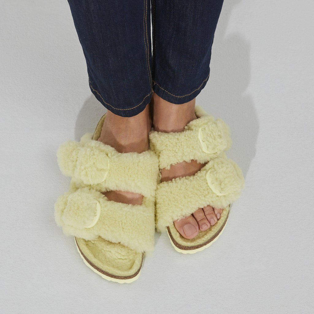Arizona Big Buckle Shearling Teddy Popcorn