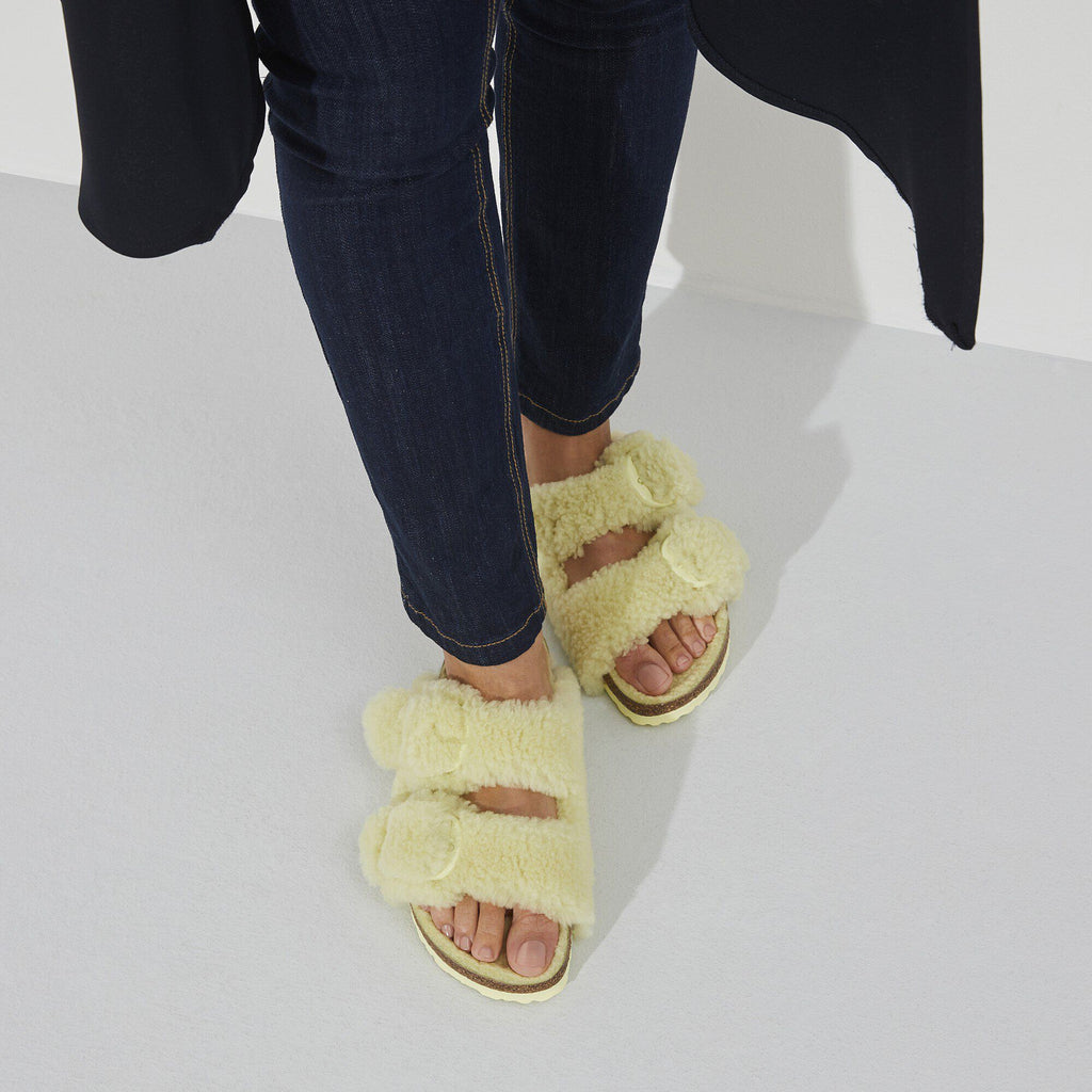 Arizona Big Buckle Shearling Teddy Popcorn