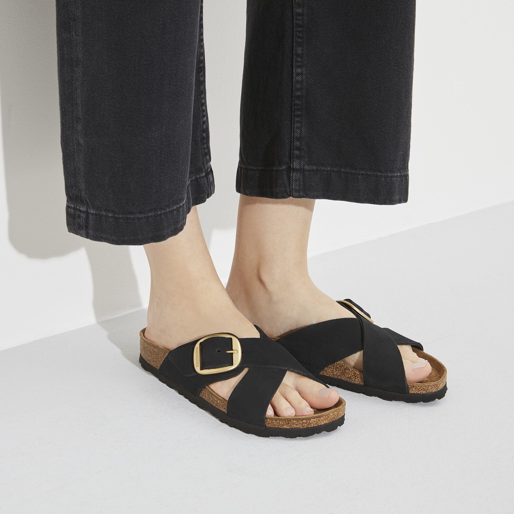 Siena Big Buckle Nubuck Leather