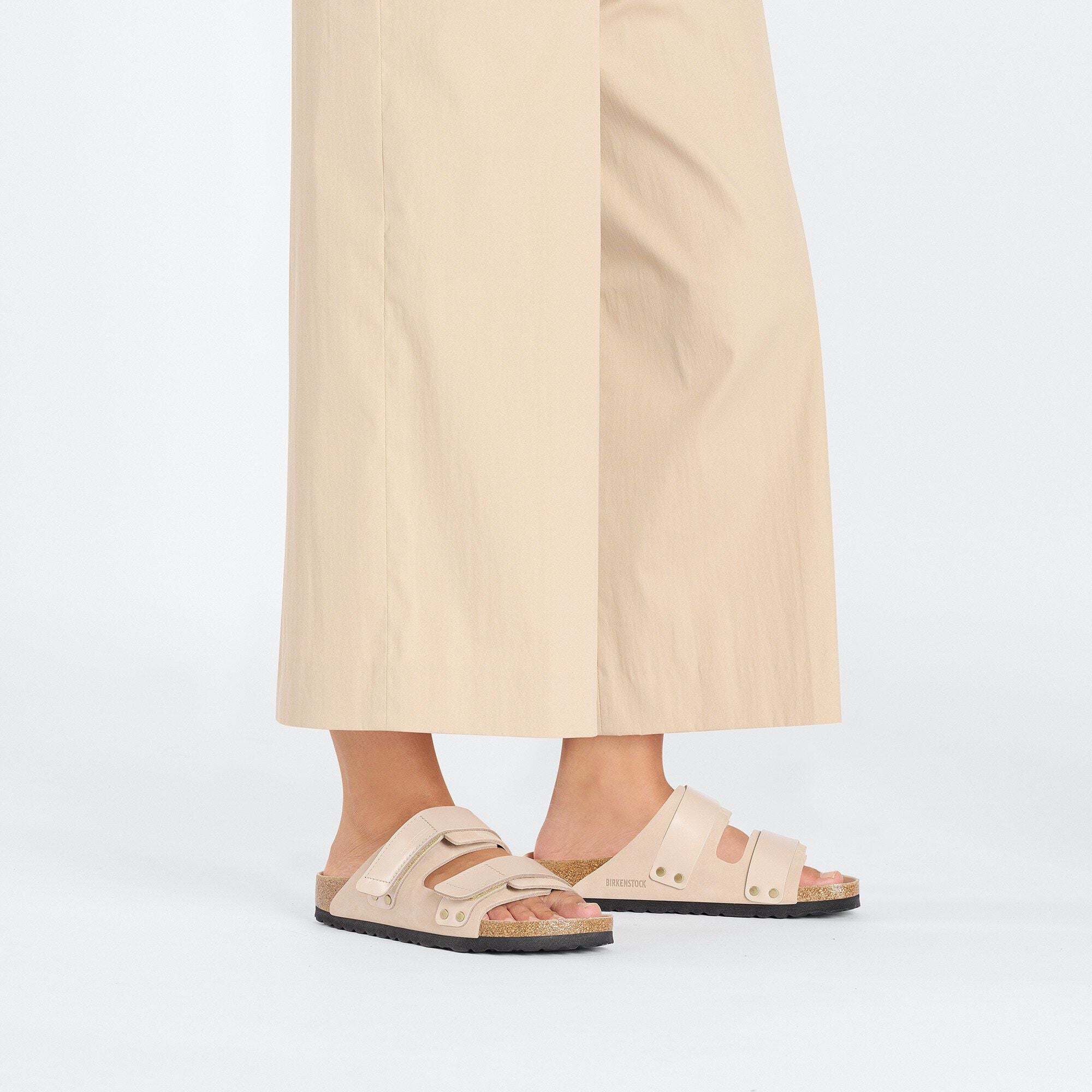 Uji Nubuck Leather