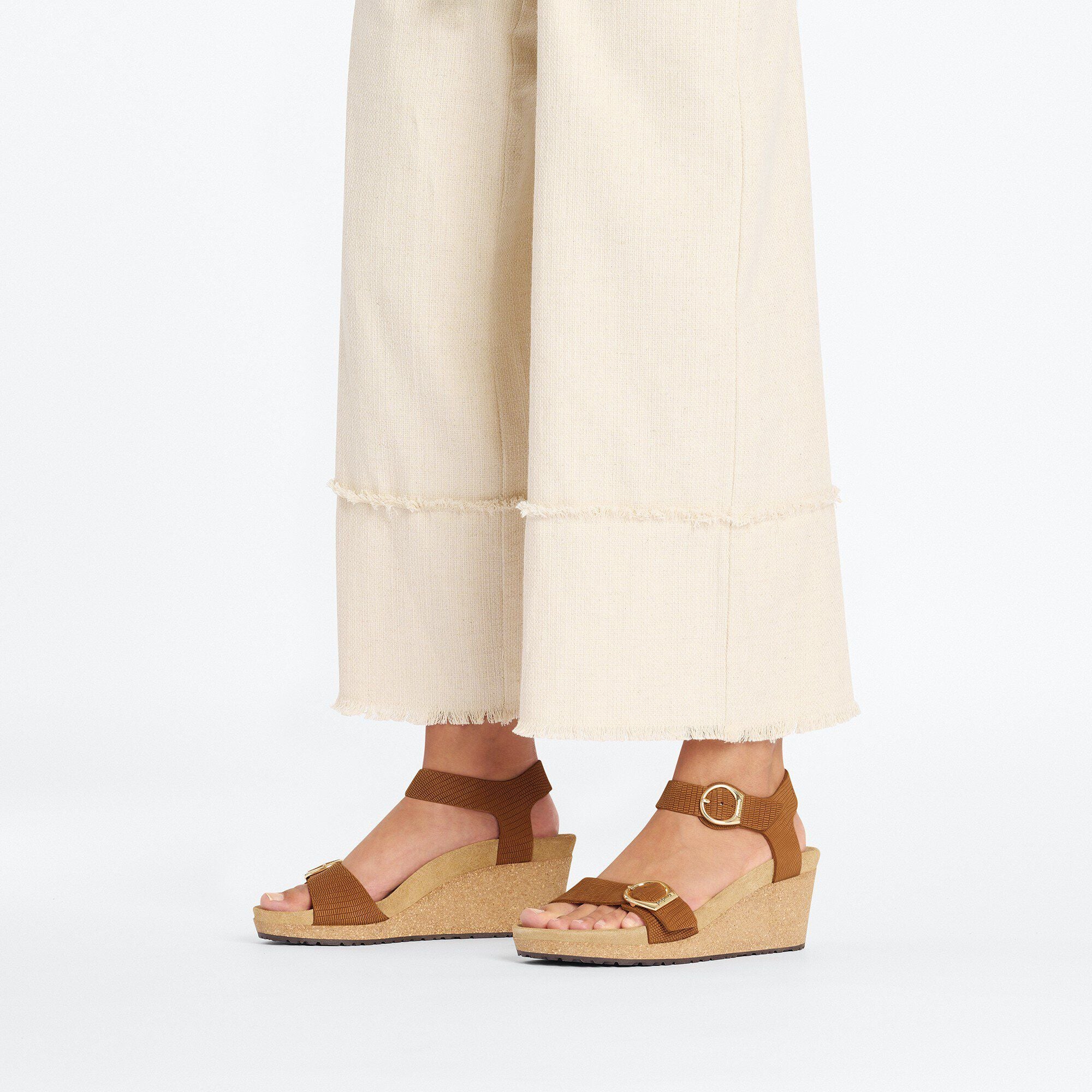 Soley Ring-Buckle Nubuck Leather Embossed