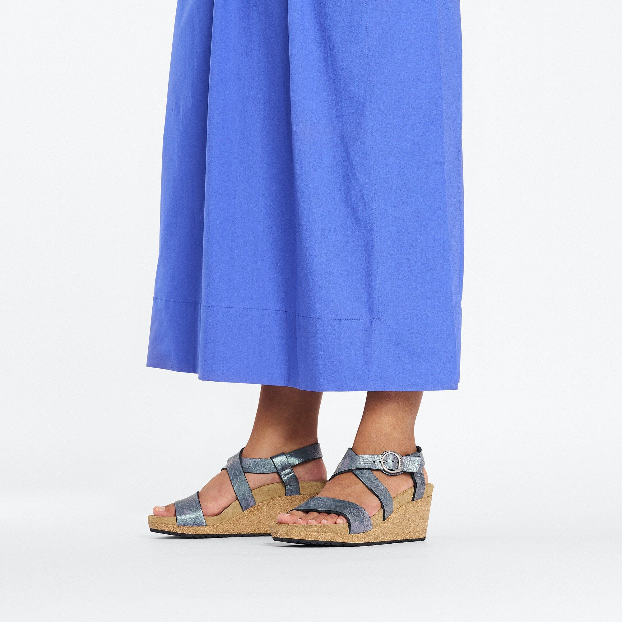 Sibyl Ring-Buckle Nubuck Leather