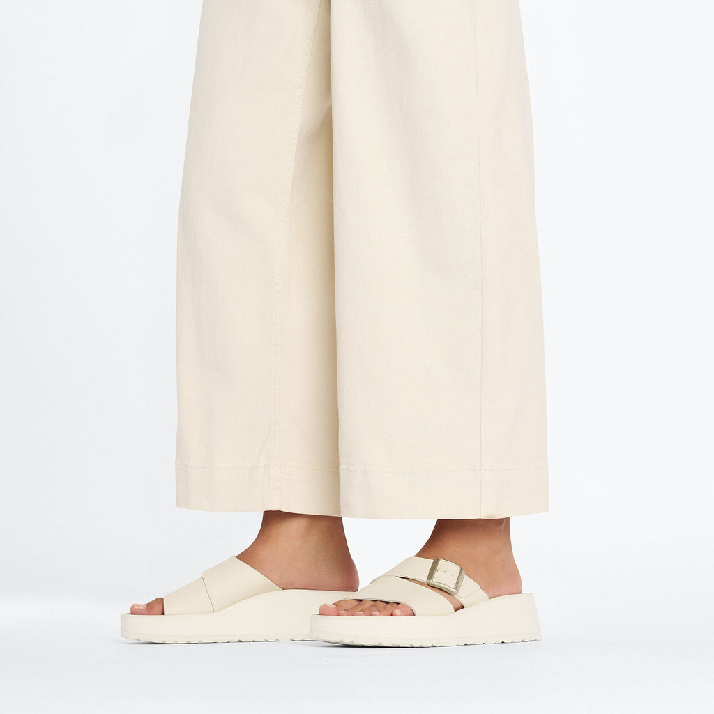 Almina Leather Ecru