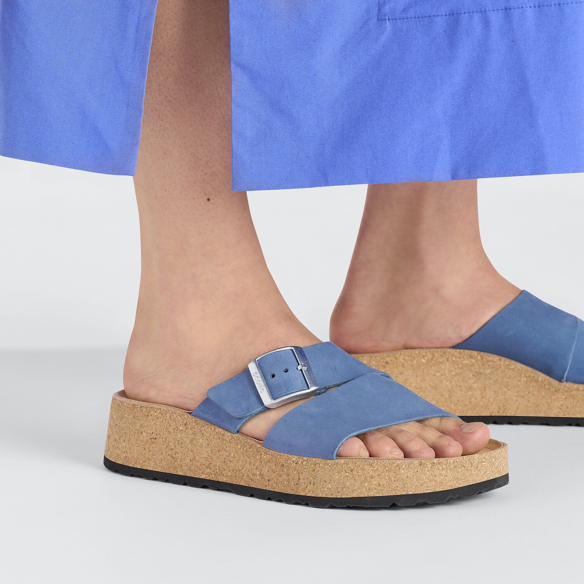 Almina Nubuck Leather