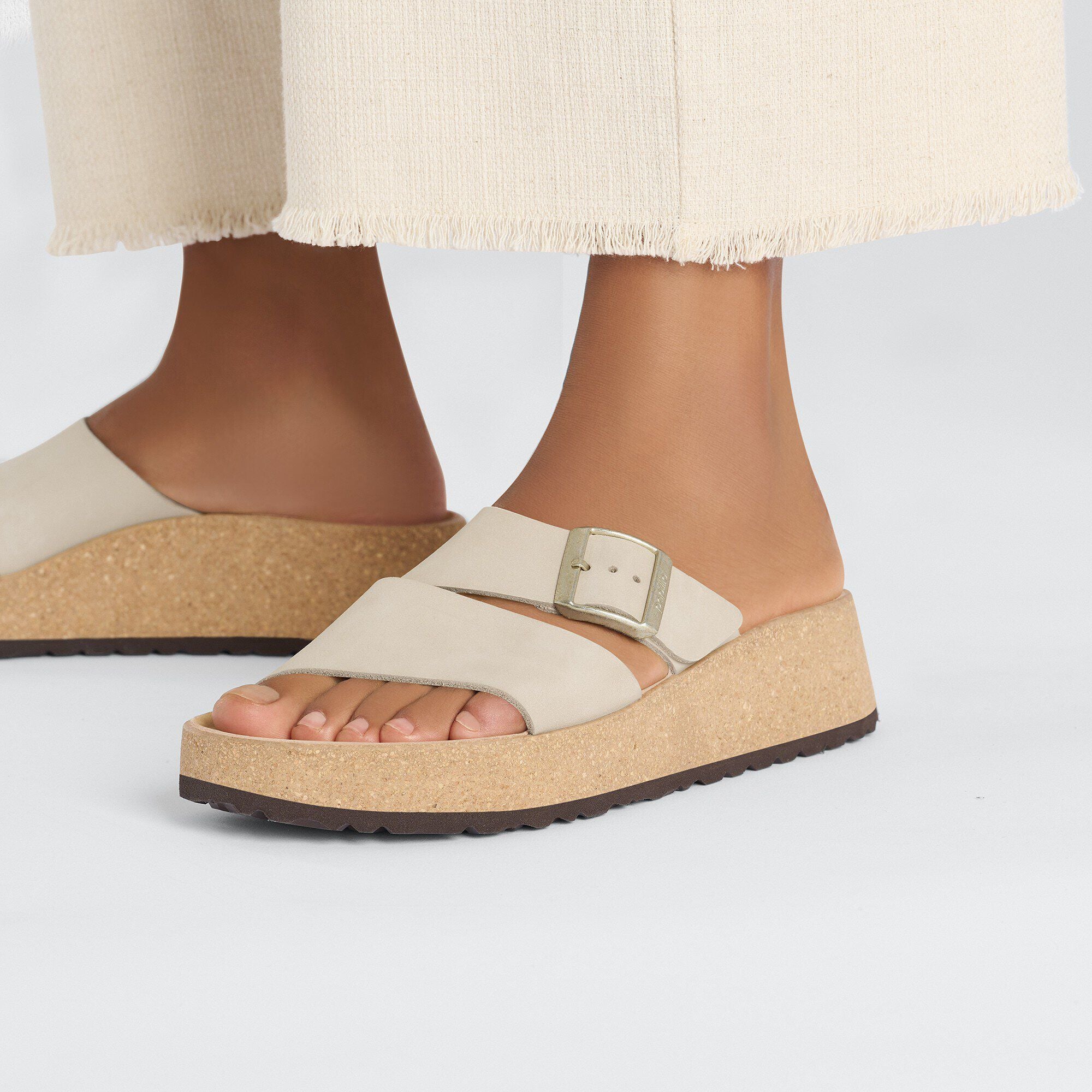 Almina Nubuck Leather