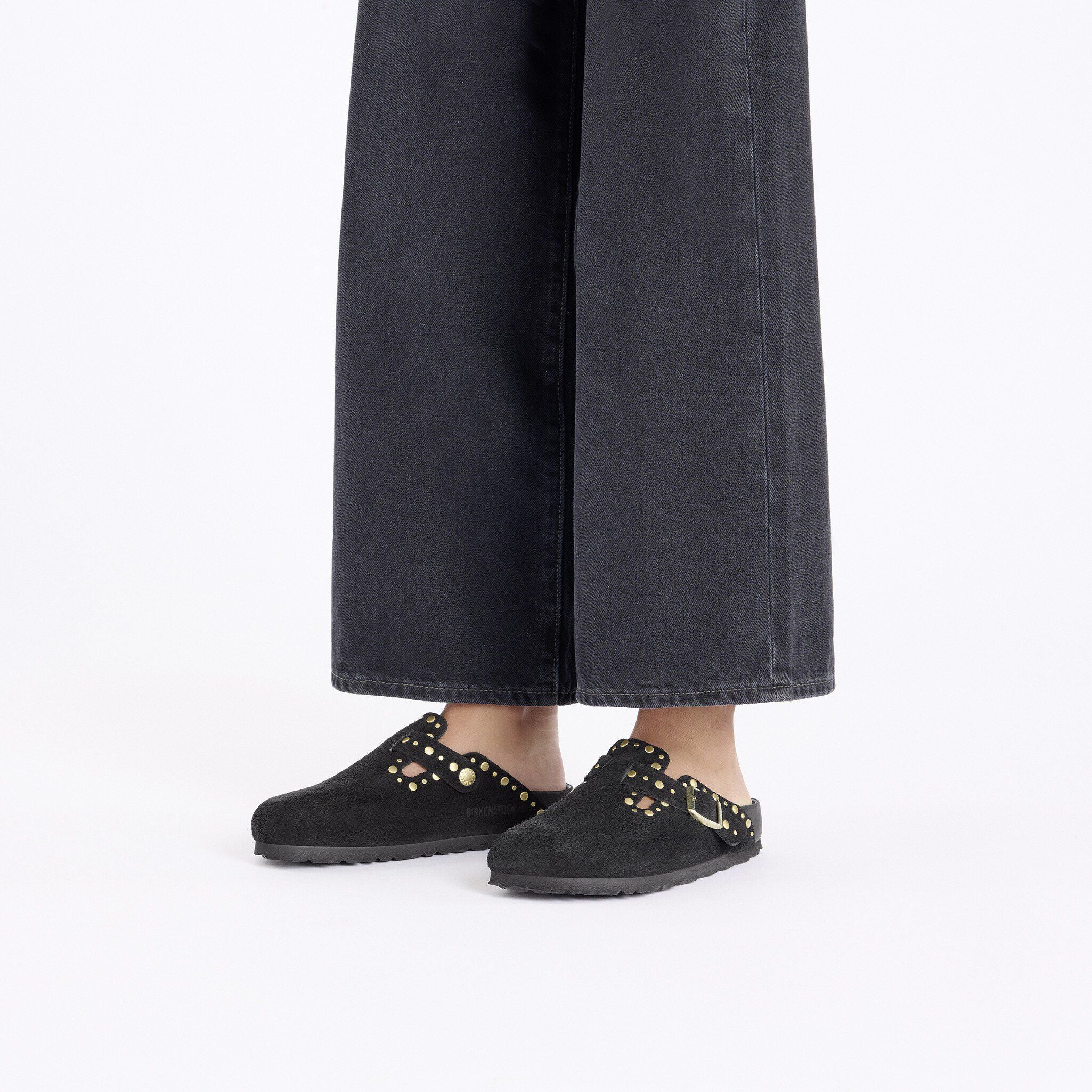Boston Rivet Suede Leather