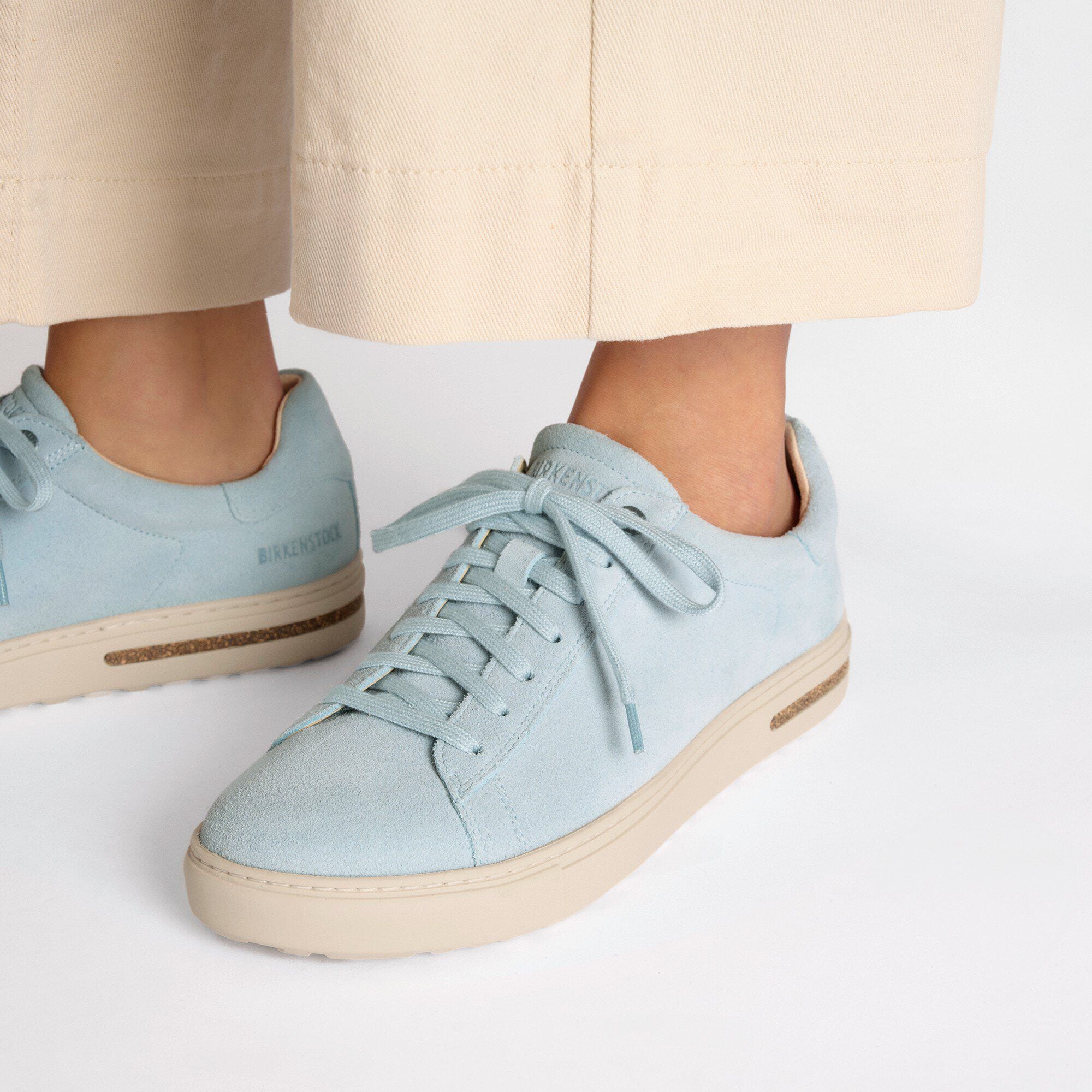 Bend Low Suede Leather