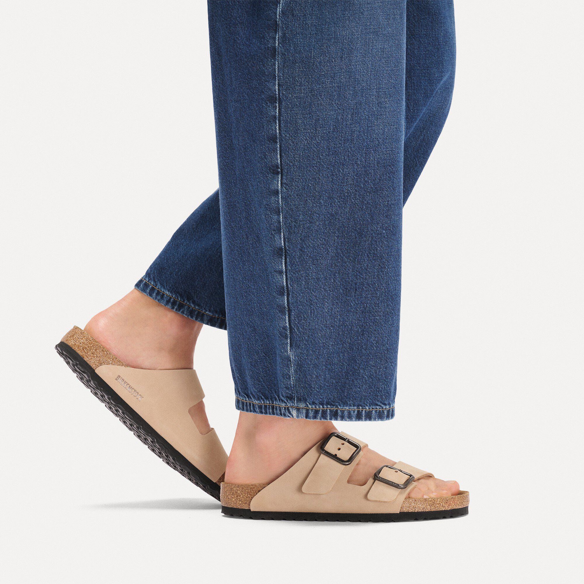 Arizona Wire Buckle Nubuck Leather