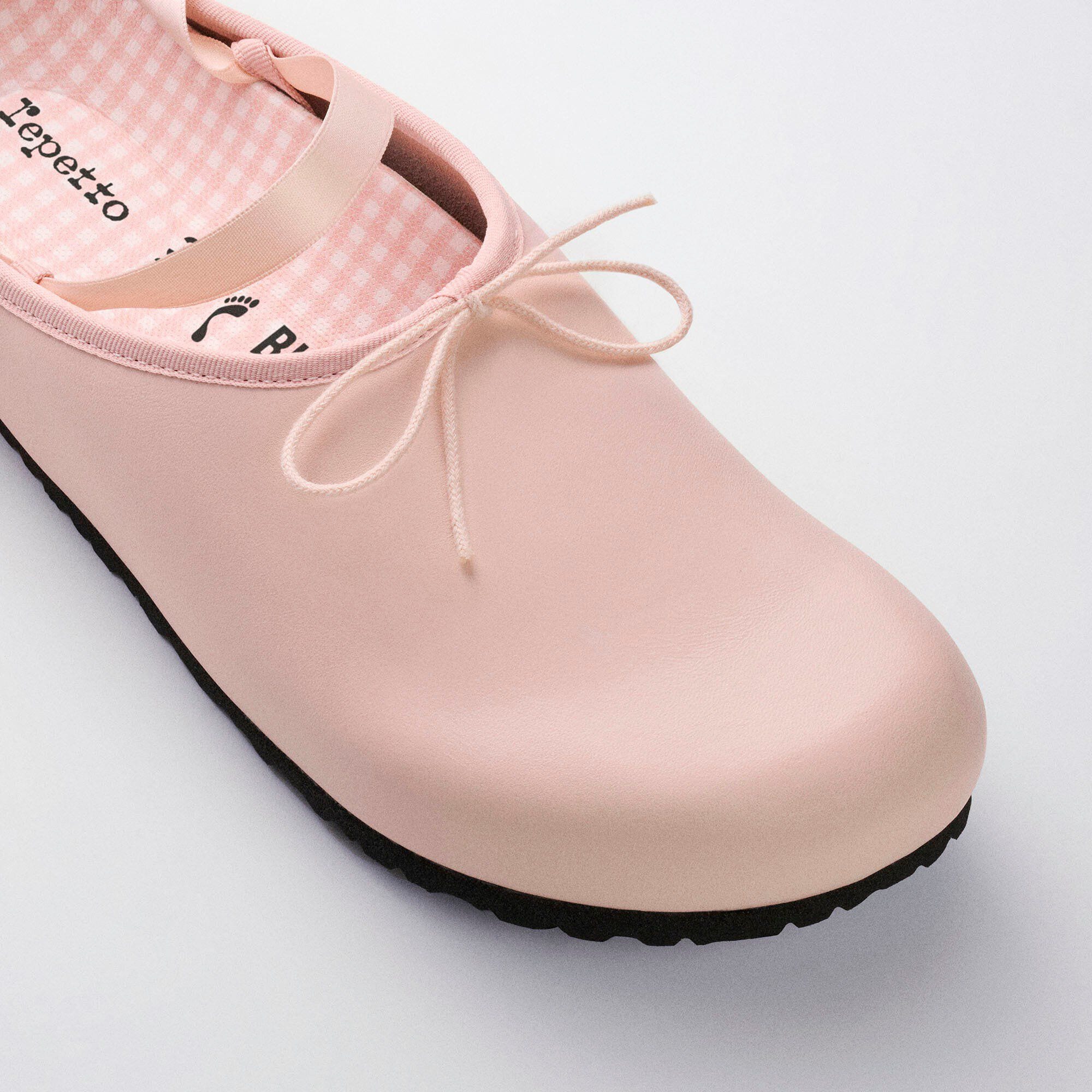 Repetto Opéra Leather Icon Pink