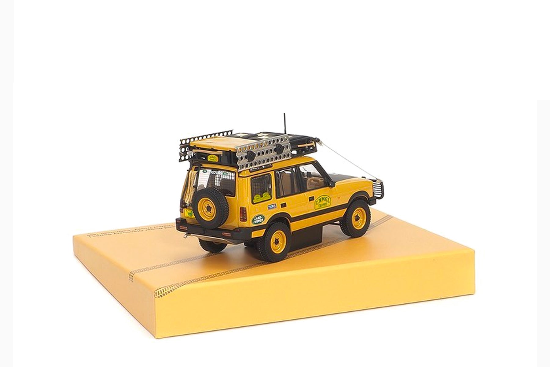 Land Rover Discovery Series I ��Camel Trophy�� Kalimantan 1:43 by Almost Real
