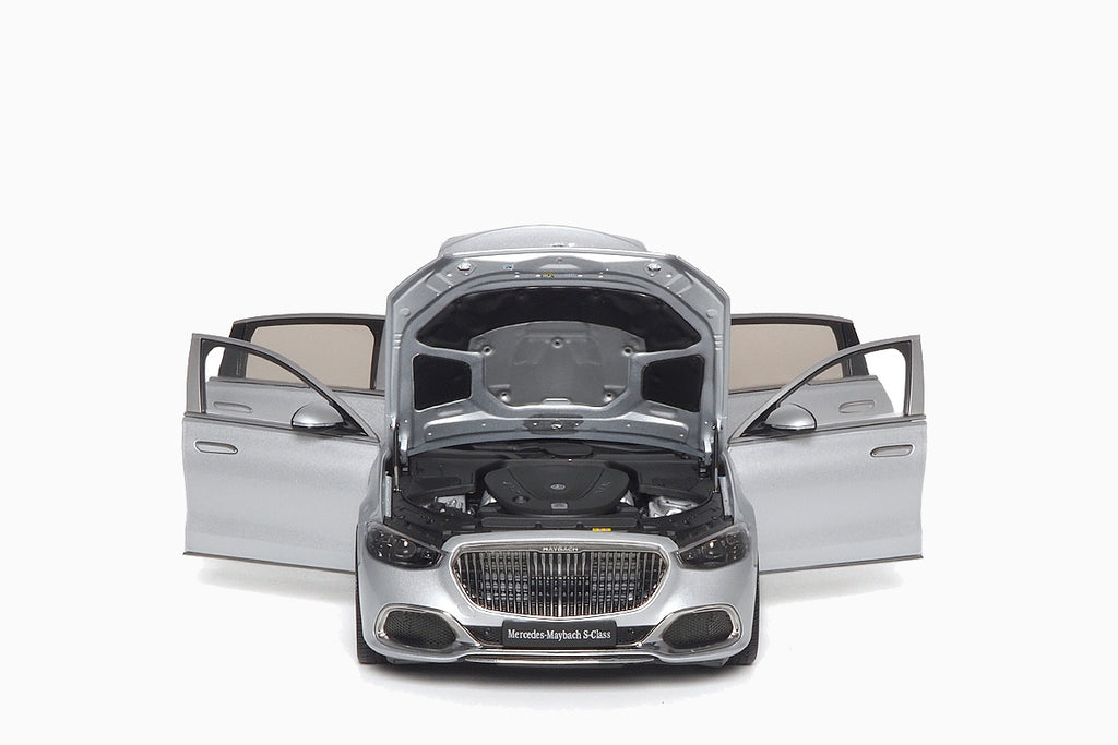 Mercedes �C Maybach S-Class 2021 Hightech Silver 1:18 by Almost Real