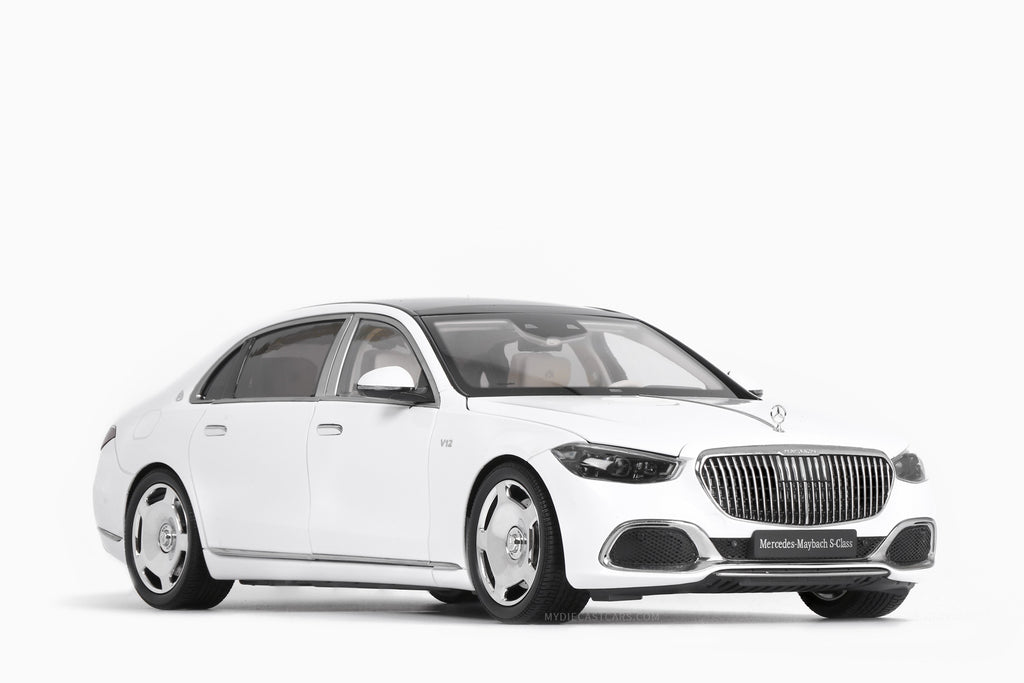 Mercedes �C Maybach S-Class 2021 Diamond White 1:18 by Almost Real