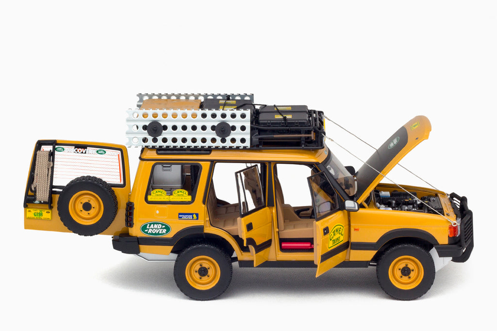 Land Rover Discovery Series I ��Camel Trophy�� Kalimantan 1996 1:18 by Almost Real