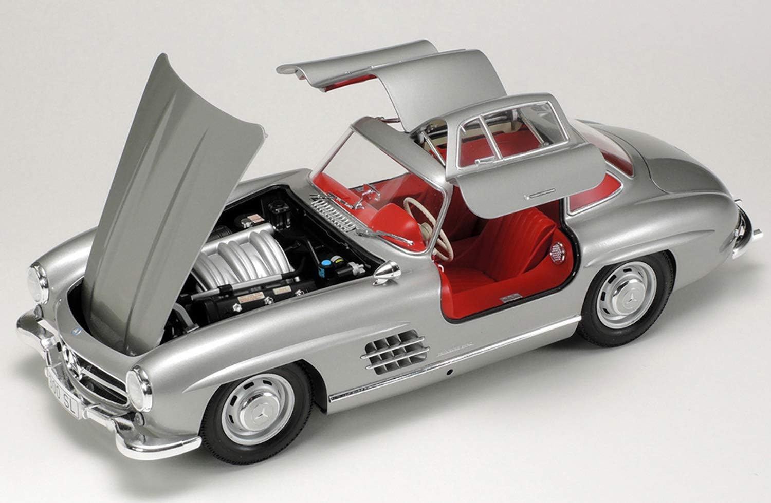 Tamiya America, Inc 1/24 Mercedes-Benz 300SL Sports Car