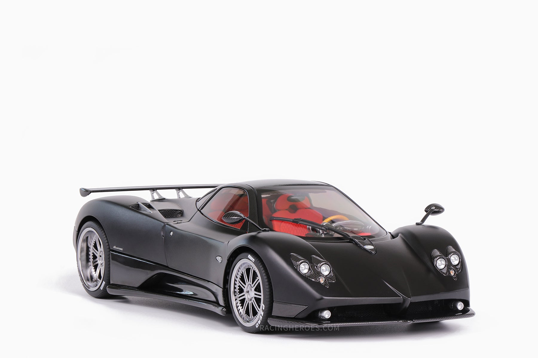 Pagani Zonda F 2005 Matt Black ��Limited Edition 500�� 1:18 by Almost Real
