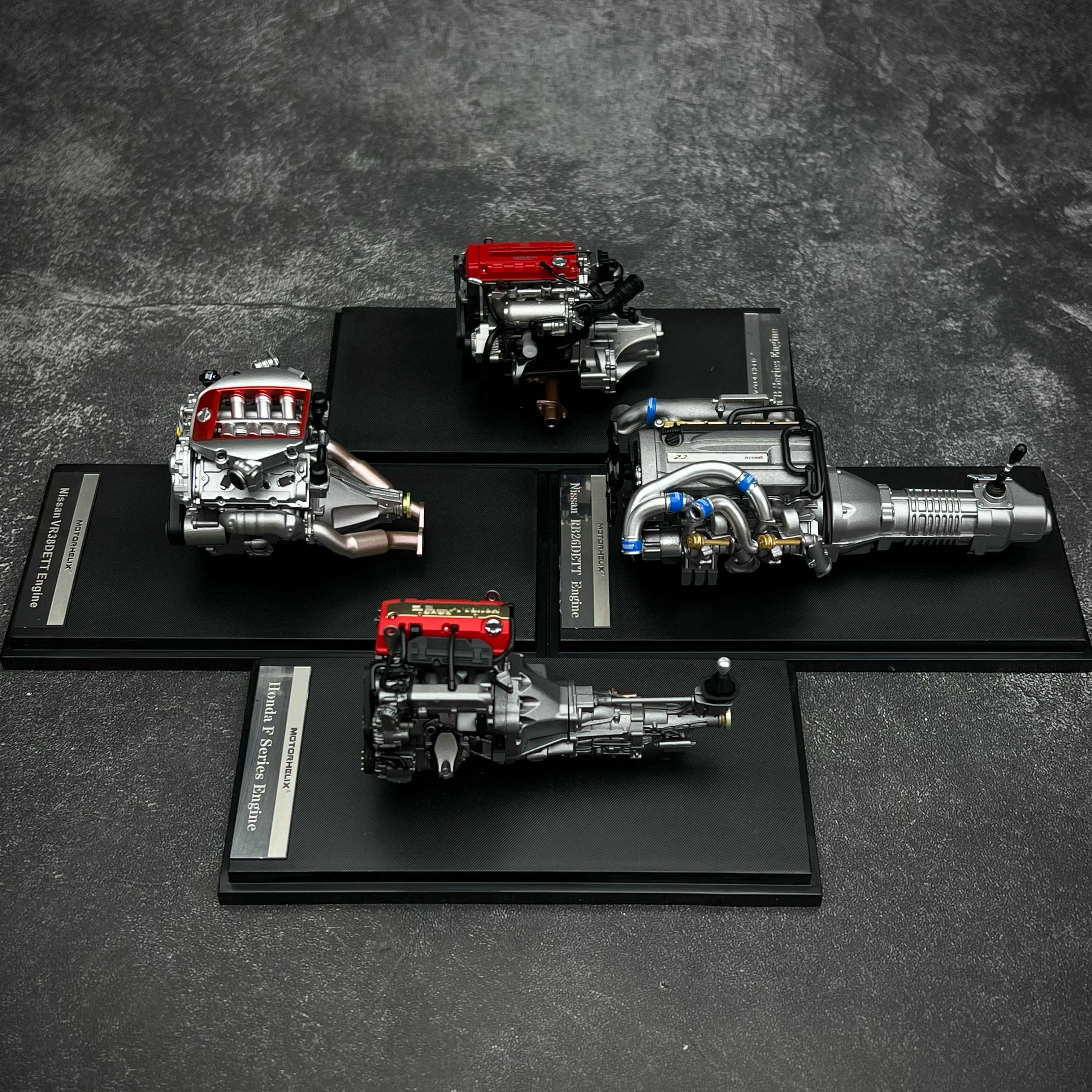 MH 2024 HEC ??Exhibition Limited Edition 1/18 Scale Engine Car Model