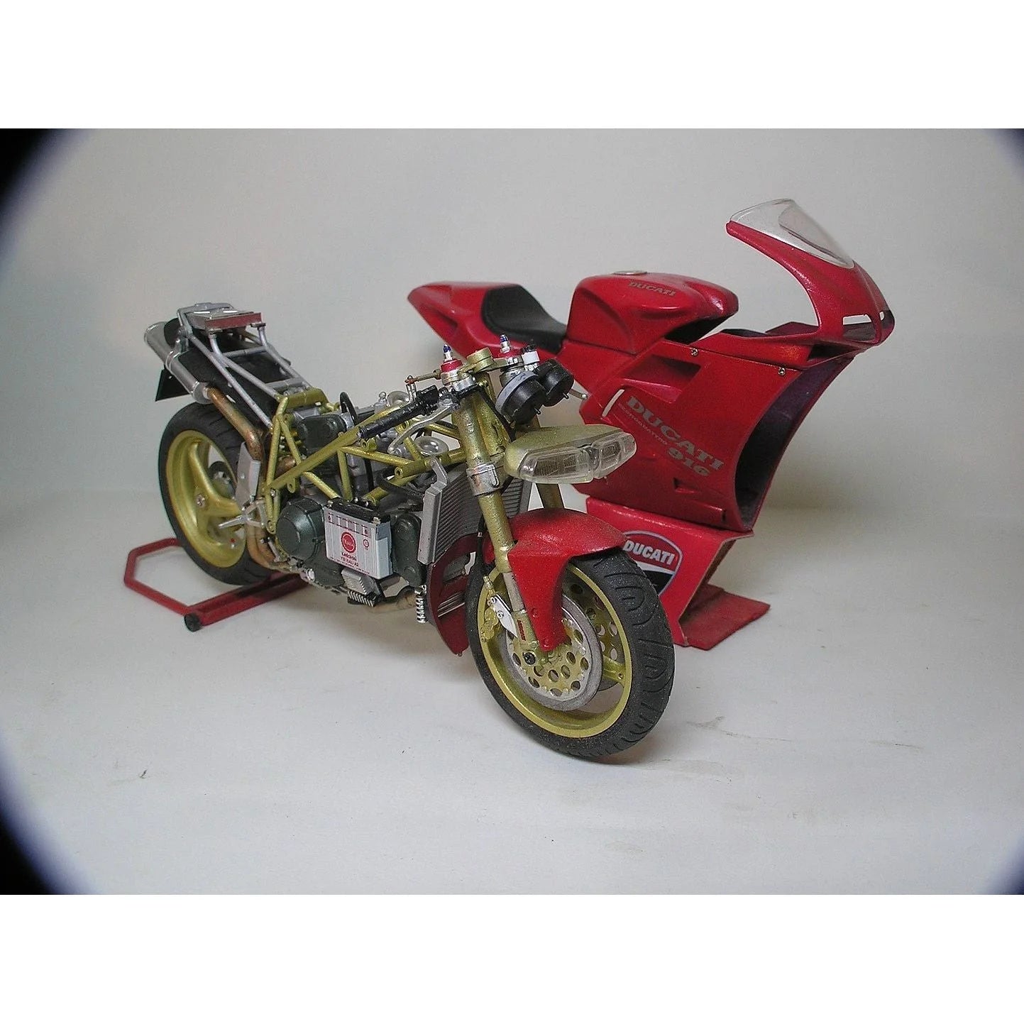 Tamiya 1/12 Ducati 916