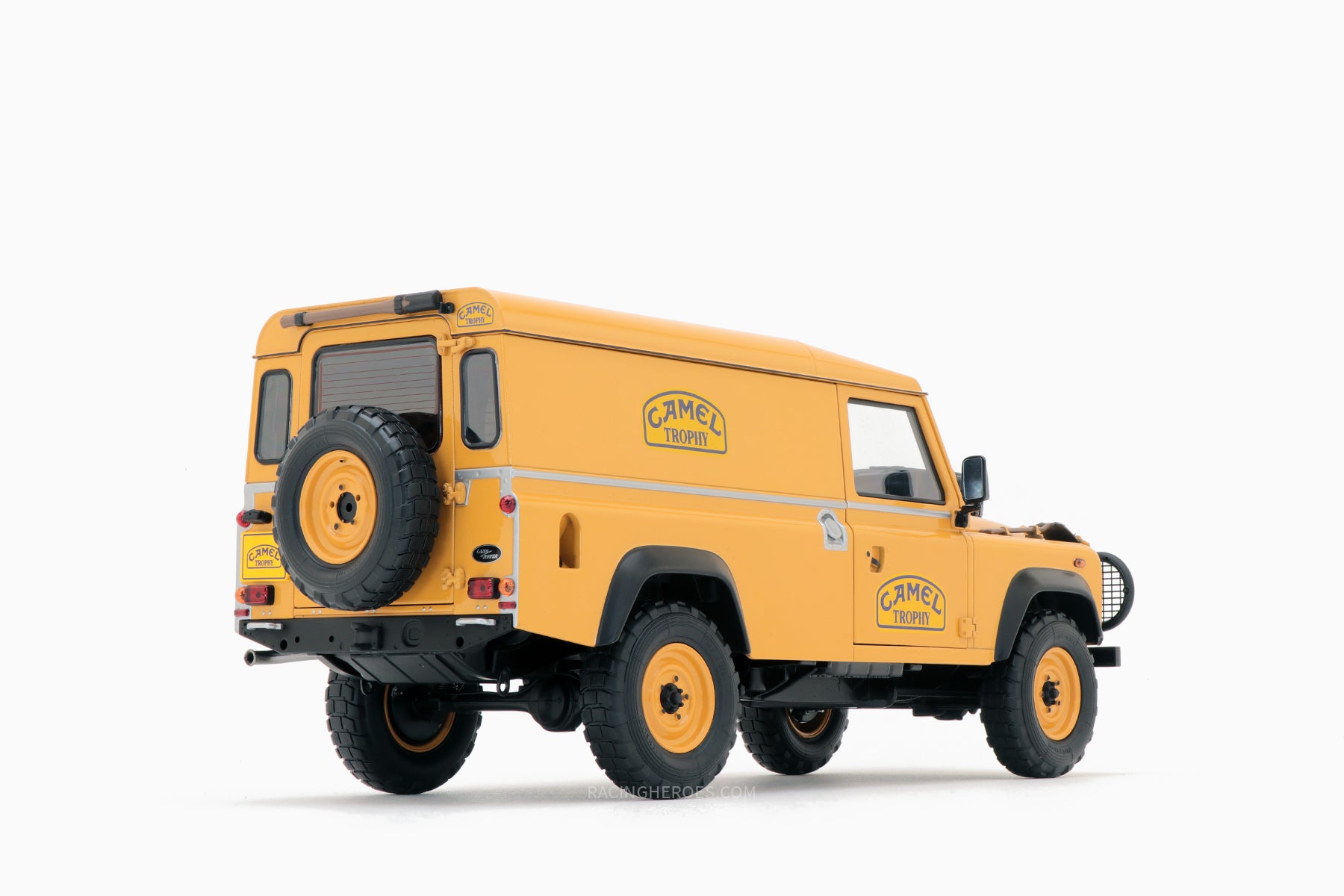 Land Rover Defender 110 ��Camel Trophy�� Support Unit Borneo 1:18 by Almost Real