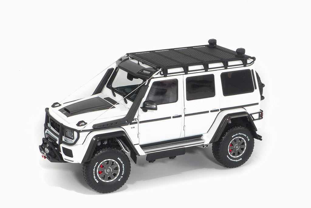 Brabus 550 Adventure Mercedes-Benz G 500 4��42 White 1:18 by Almost Real