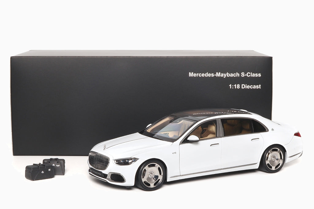 Mercedes �C Maybach S-Class 2021 Diamond White 1:18 by Almost Real