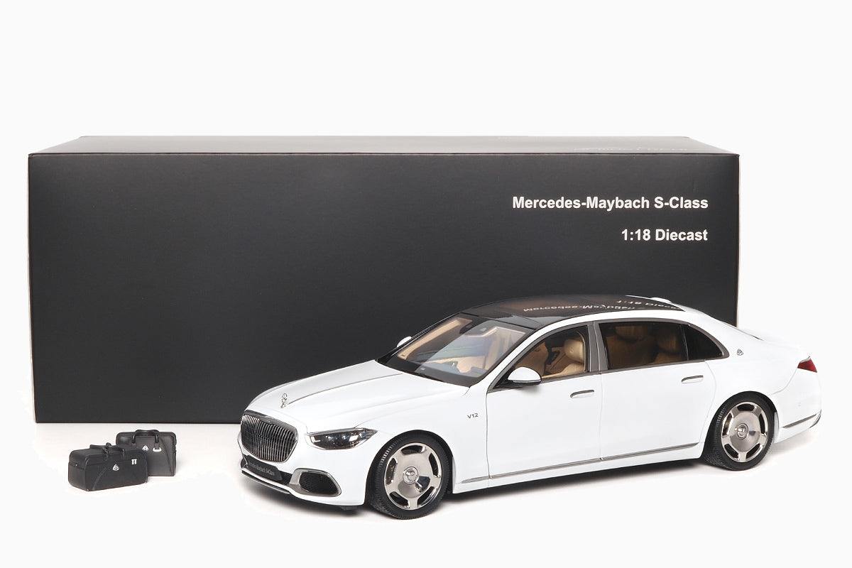 Mercedes �C Maybach S-Class 2021 Diamond White 1:18 by Almost Real