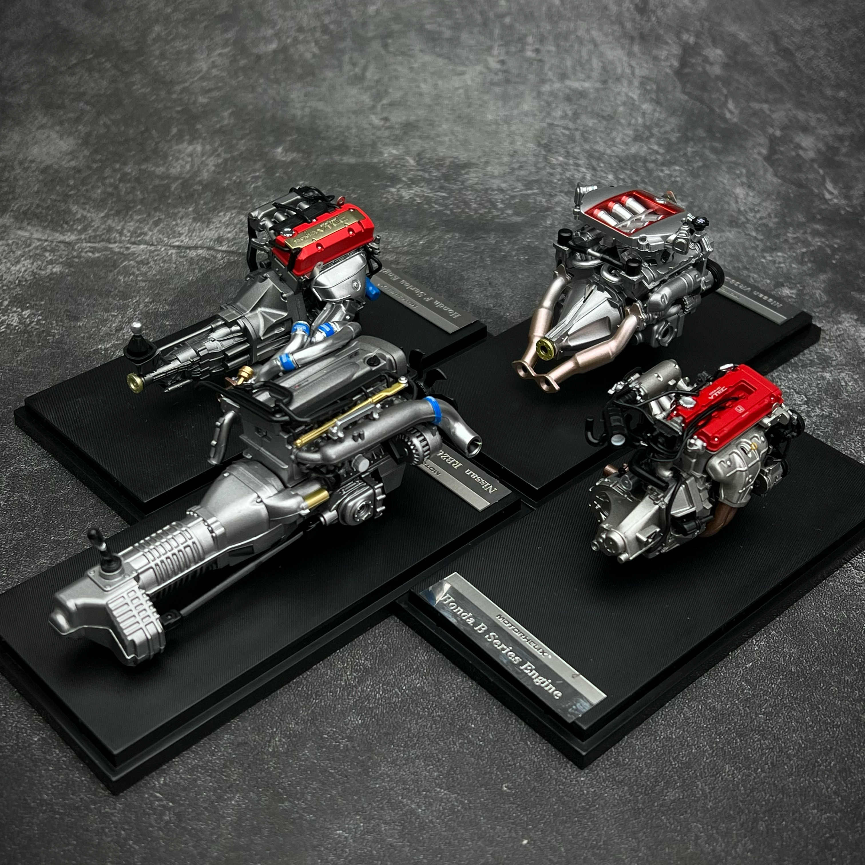 MH 2024 HEC ??Exhibition Limited Edition 1/18 Scale Engine Car Model