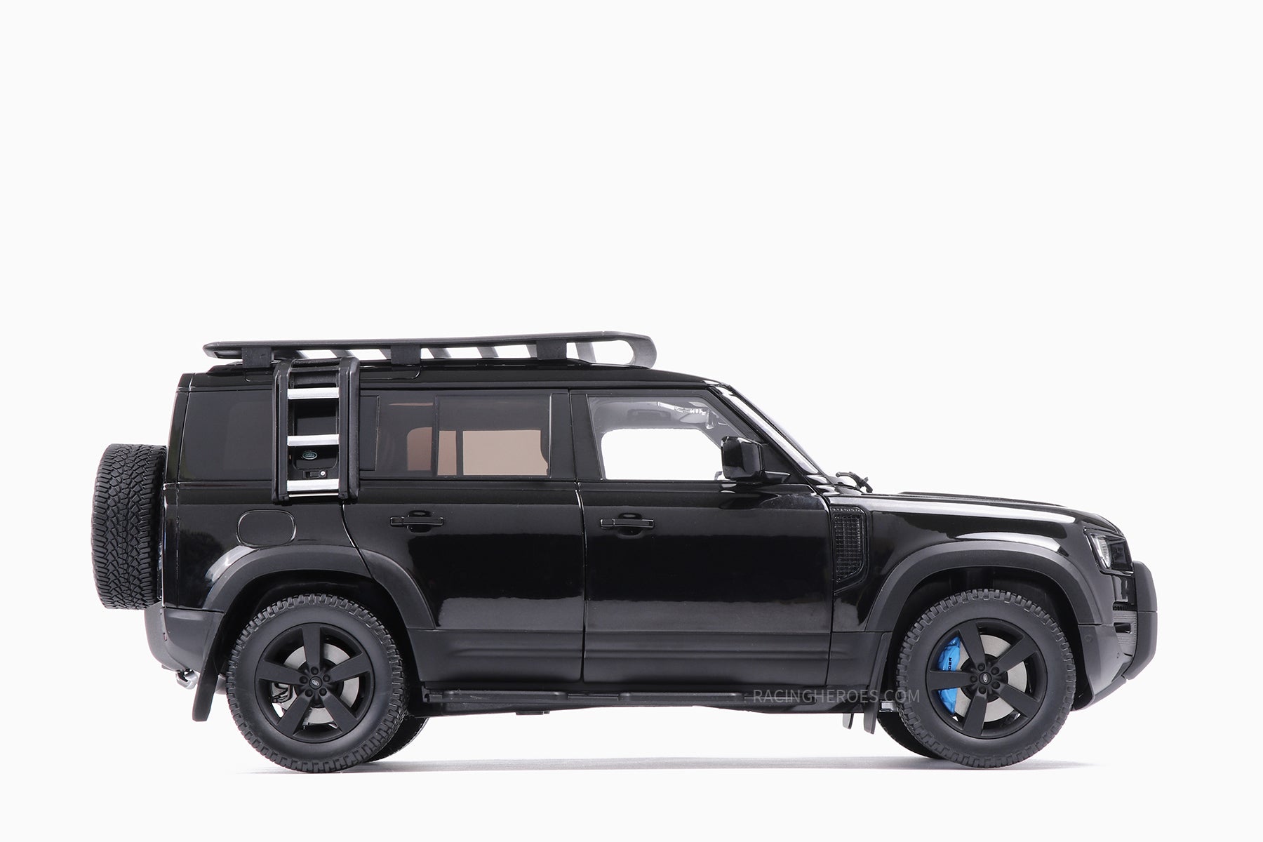 Land Rover Defender 110 2020 Black 1:18 by Almost Real