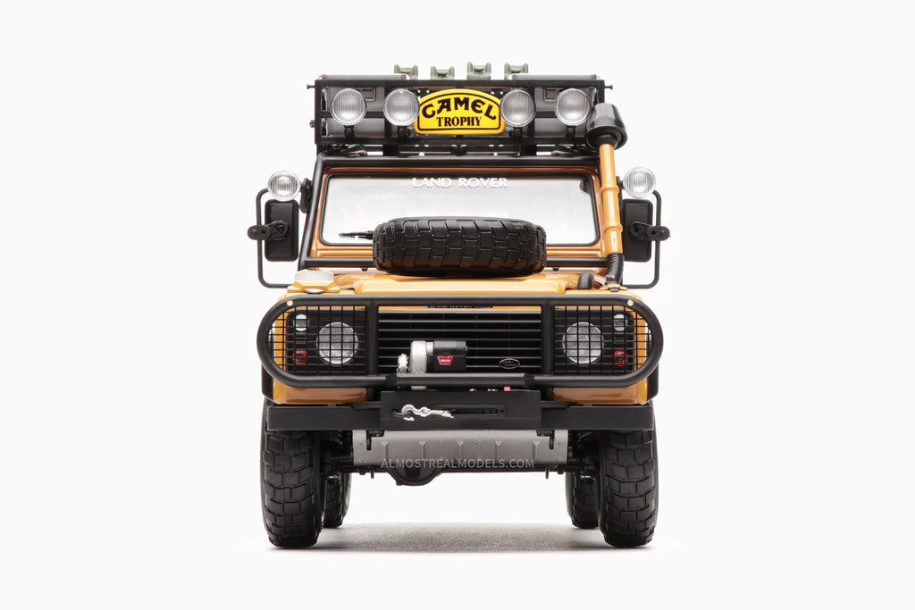 Land Rover Defender 90 ��Camel Trophy�� Borneo 1985 1:18 by Almost Real