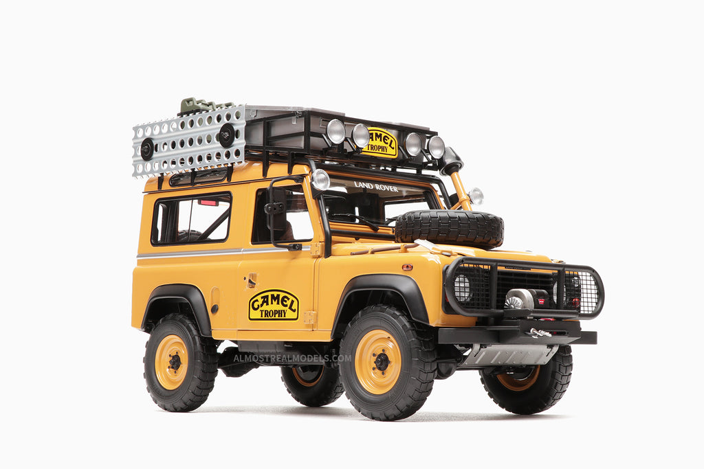 Land Rover Defender 90 ��Camel Trophy�� Borneo 1985 1:18 by Almost Real