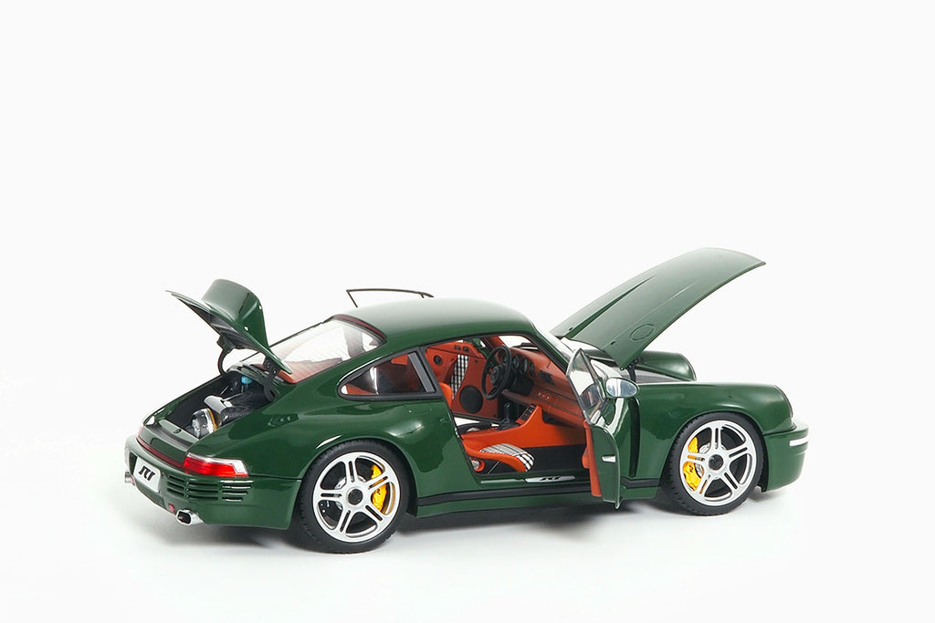 RUF SCR �C 2018 �C Irish Green 1:18 by Almost Real