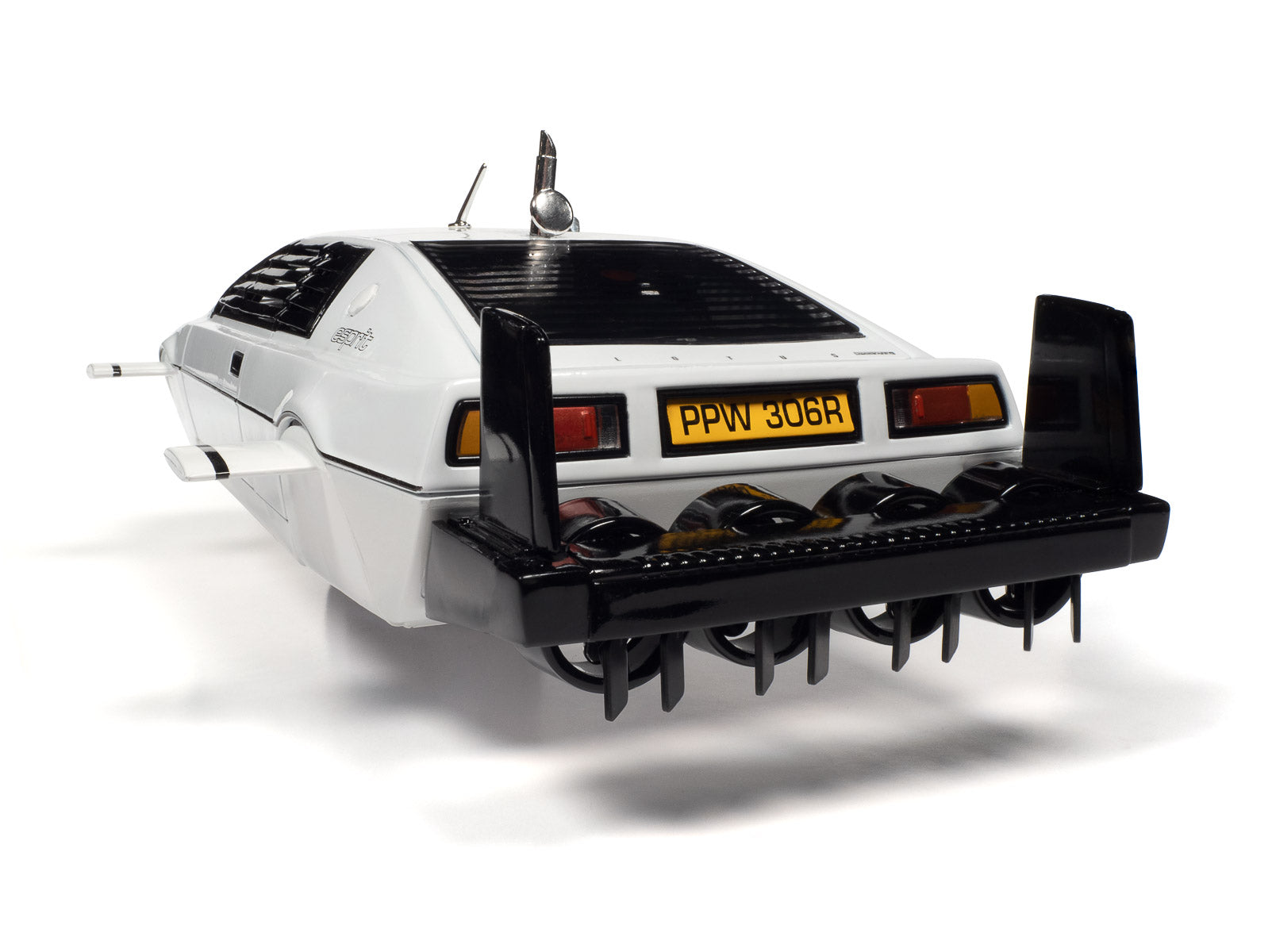 James Bond 1971 Lotus Espirit Series 1 (The Spy Who Loved Me) 1:18 Scale