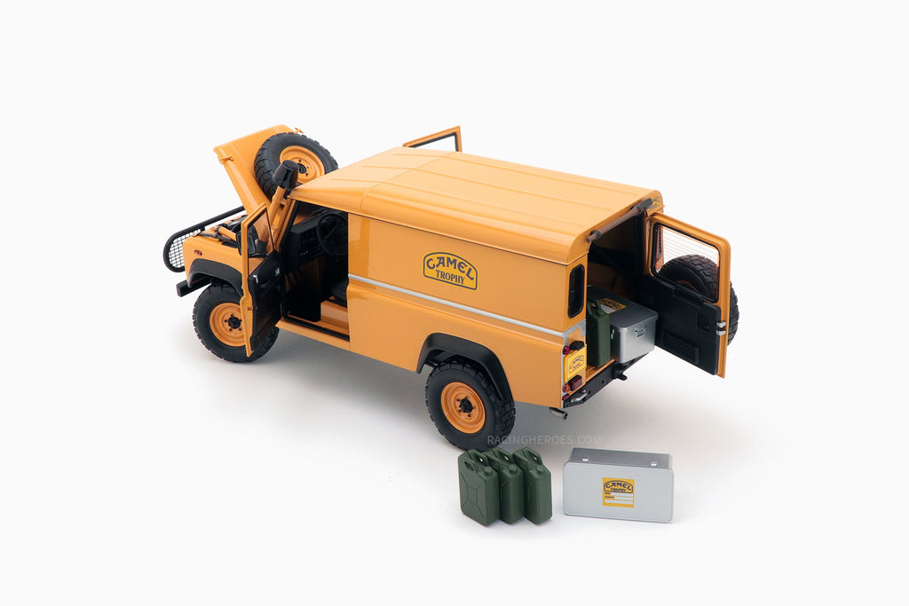 Land Rover Defender 110 ��Camel Trophy�� Support Unit Borneo 1:18 by Almost Real