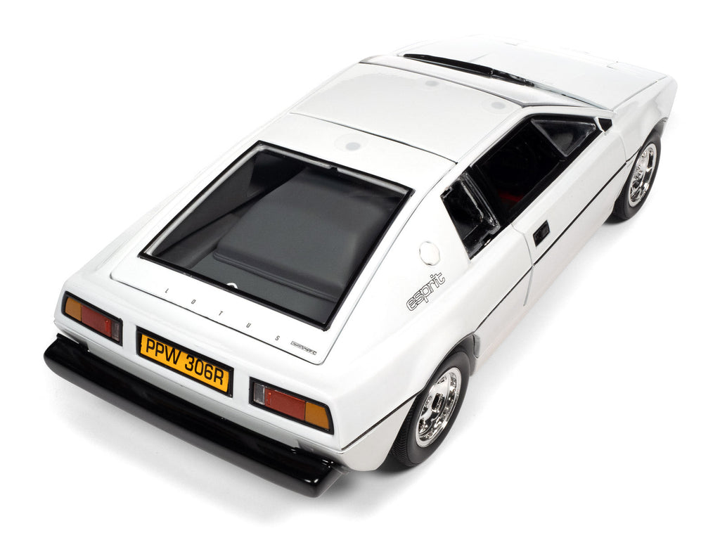 James Bond 1971 Lotus Espirit Series 1 (The Spy Who Loved Me) 1:18 Scale