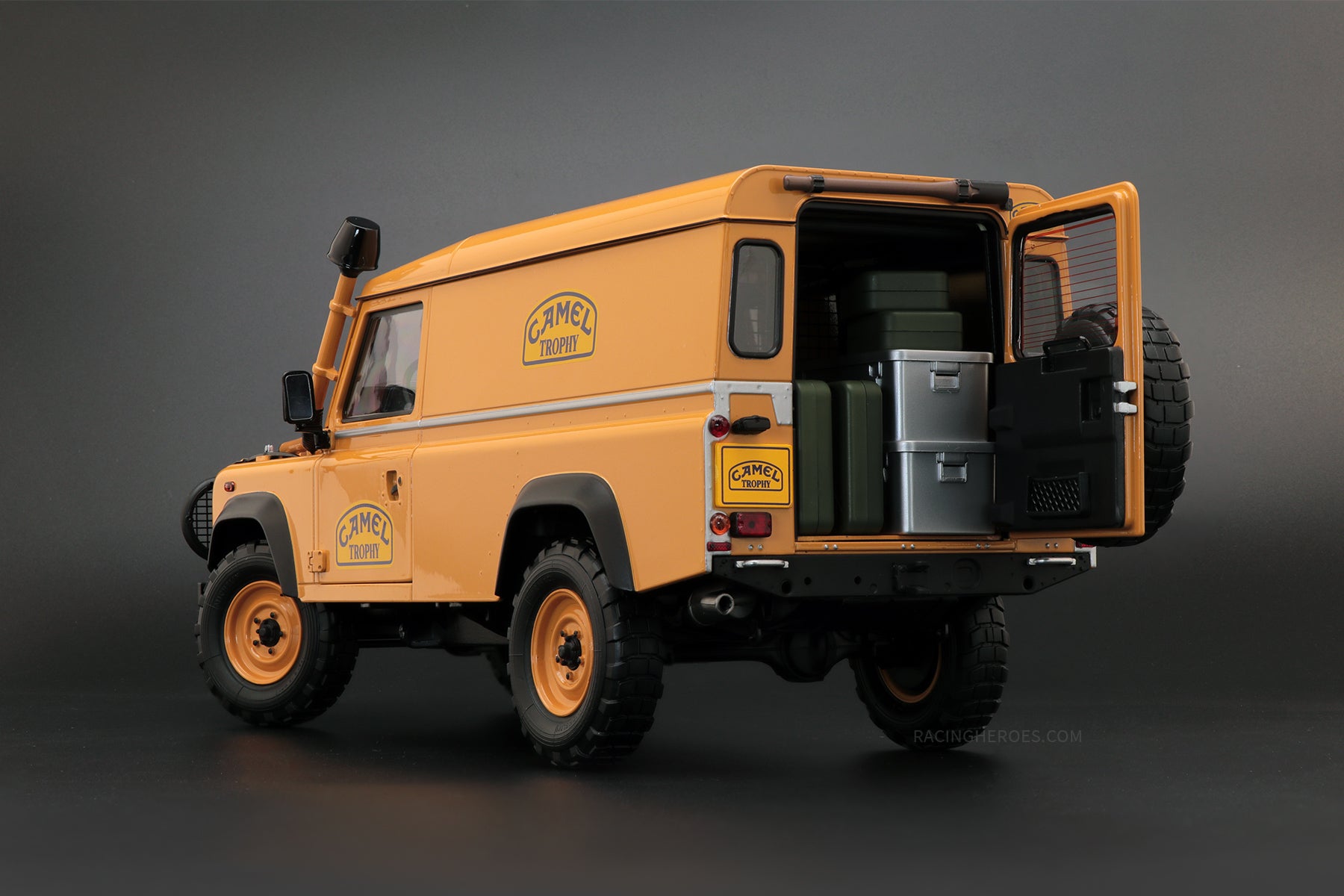 Land Rover Defender 110 ��Camel Trophy�� Support Unit Borneo 1:18 by Almost Real