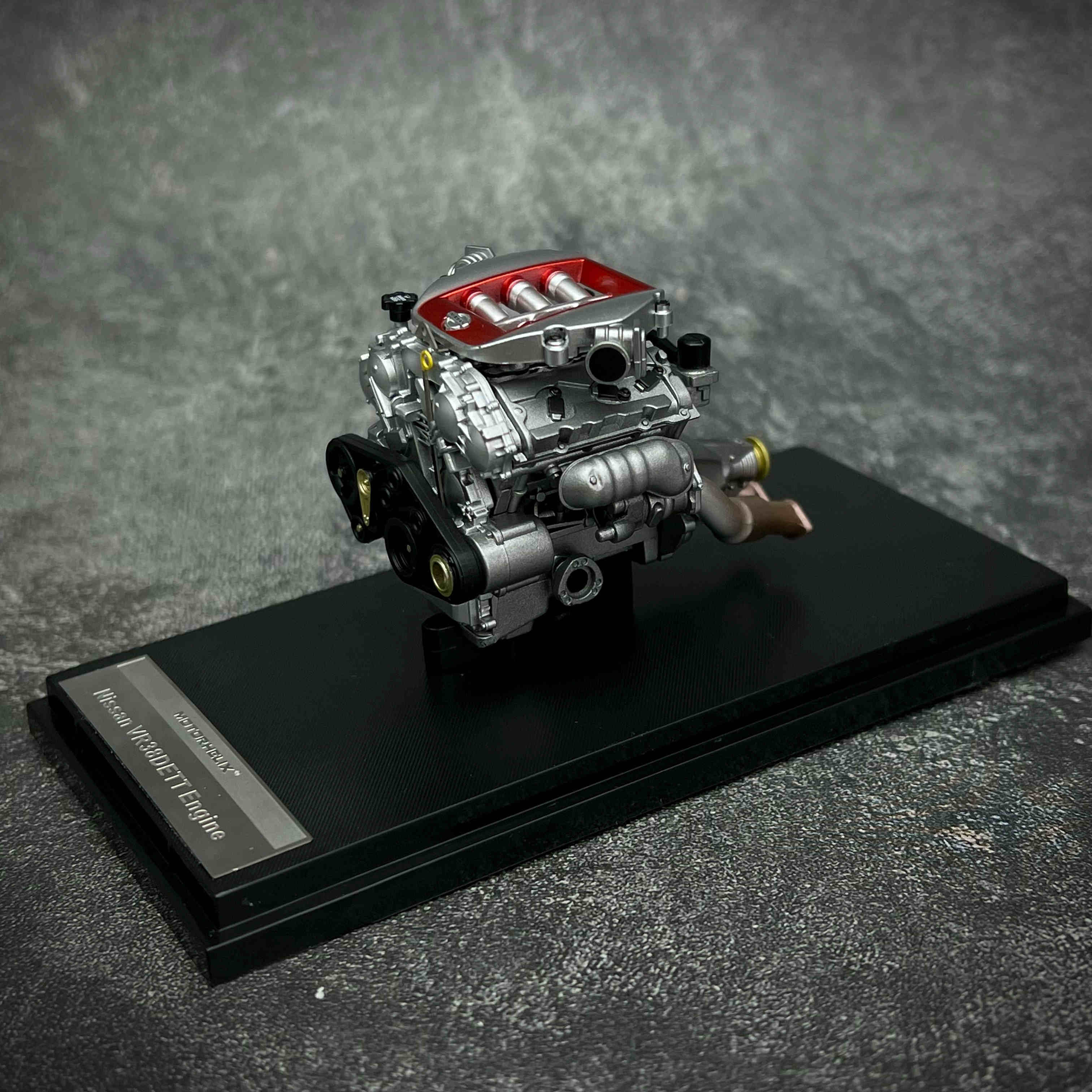 MH 2024 HEC ??Exhibition Limited Edition 1/18 Scale Engine Car Model